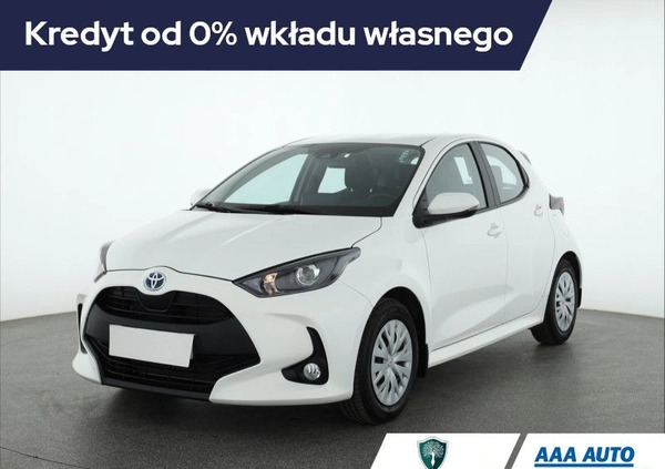 Toyota Yaris cena 84000 przebieg: 8883, rok produkcji 2022 z Bełchatów małe 191